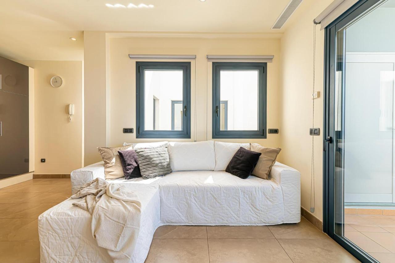 Luxury Holidays Suites, Playa De Los Cristianos Los Cristianos  Exteriör bild