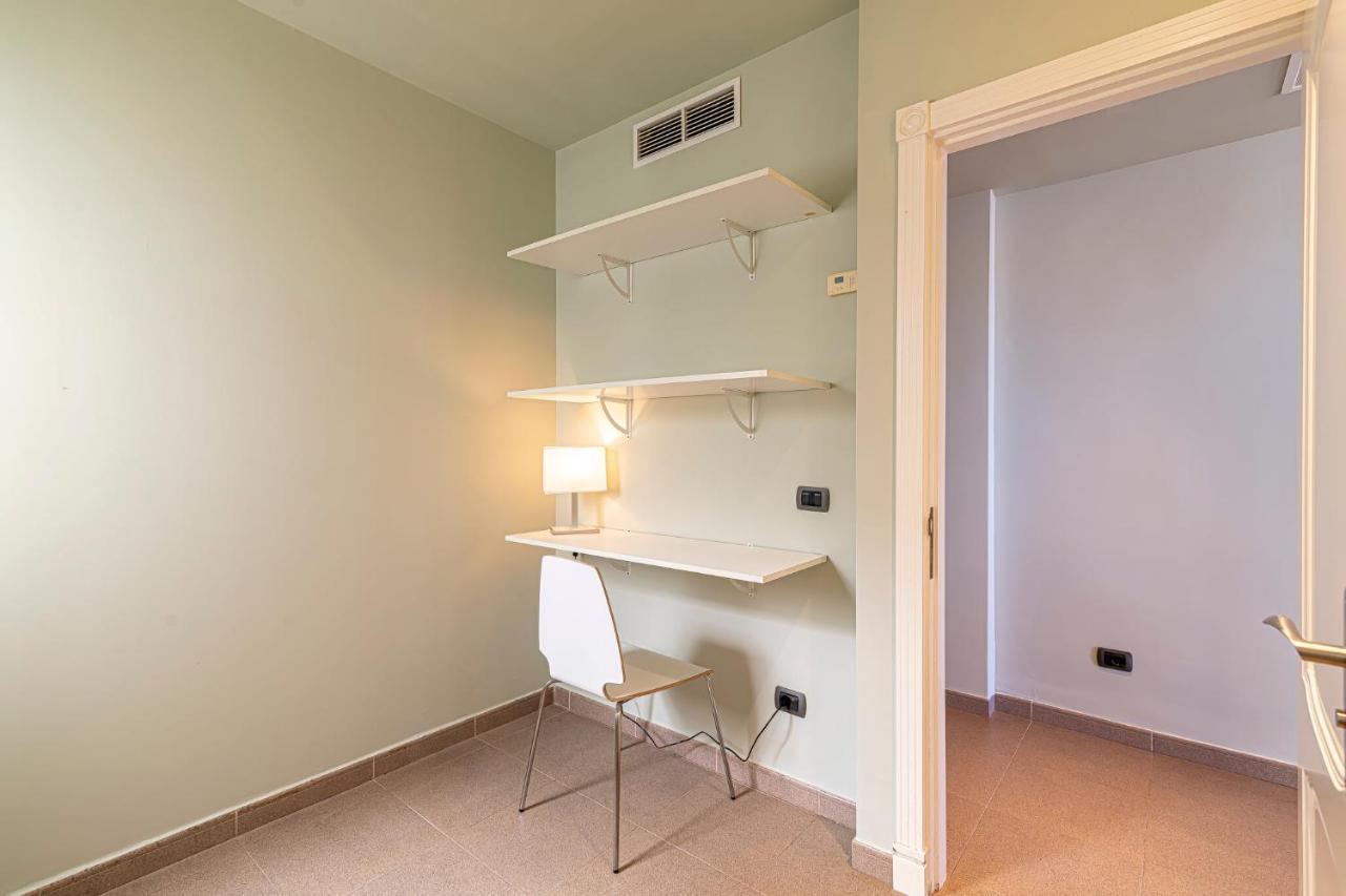 Luxury Holidays Suites, Playa De Los Cristianos Los Cristianos  Exteriör bild