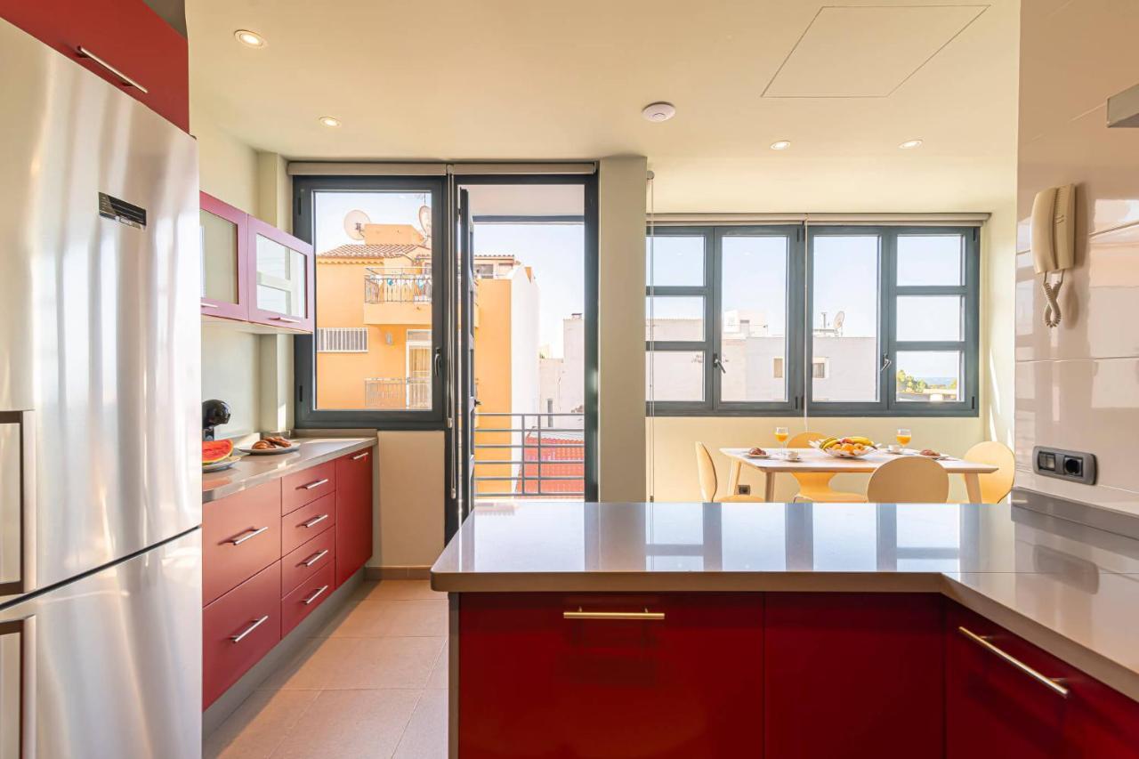 Luxury Holidays Suites, Playa De Los Cristianos Los Cristianos  Exteriör bild