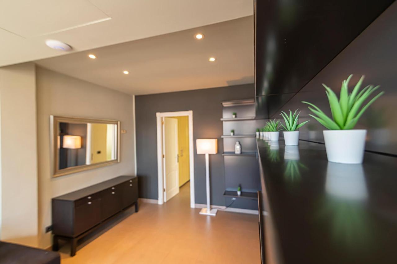Luxury Holidays Suites, Playa De Los Cristianos Los Cristianos  Exteriör bild