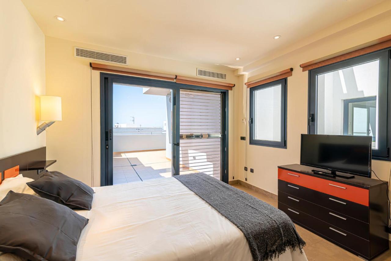 Luxury Holidays Suites, Playa De Los Cristianos Los Cristianos  Exteriör bild